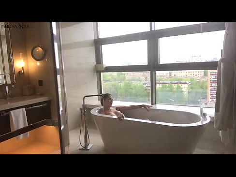 ❤️ Enorme babe die hartstochtelijk haar poesje aftrekt in de badkamer ️❌ Quality porn at porn nl.verhentai.ru ☑