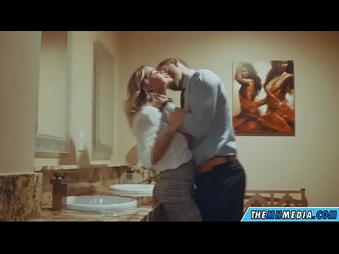 ❤️ Wanneer een rondborstige blondine je verleidt in een openbaar toilet ️❌ Quality porn at porn nl.verhentai.ru ☑